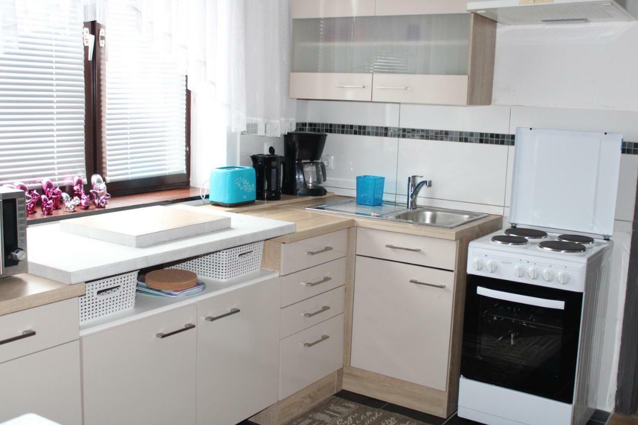 Holiday House Huszar Парндорф Екстериор снимка