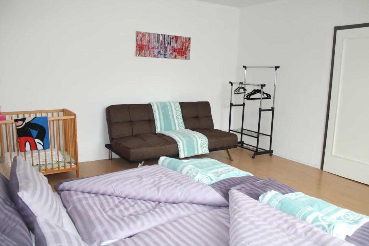 Holiday House Huszar Парндорф Екстериор снимка