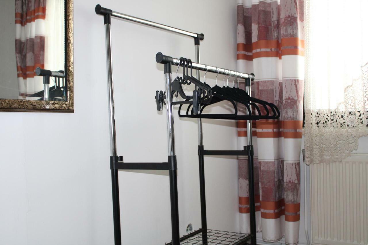 Holiday House Huszar Парндорф Екстериор снимка